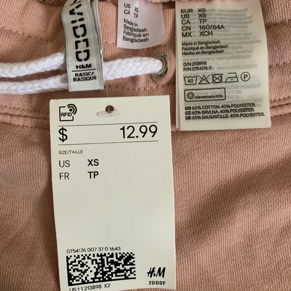 H&M Shorts - Picture 3 of 3